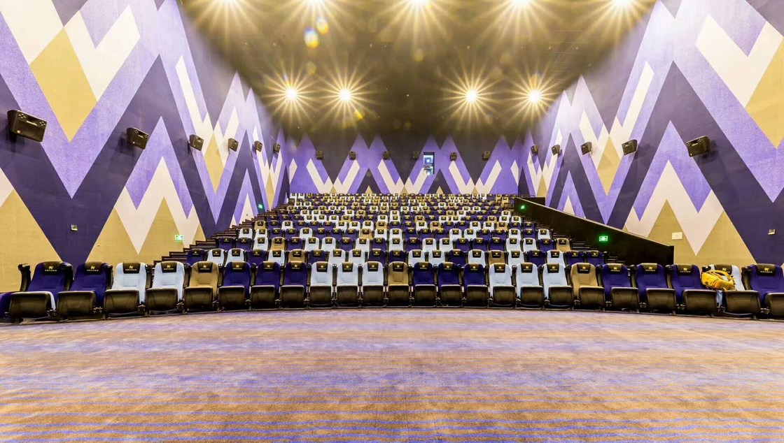 490 mm de profondeur Chaises de cinéma, fauteuil roulant de cinéma Retour lent