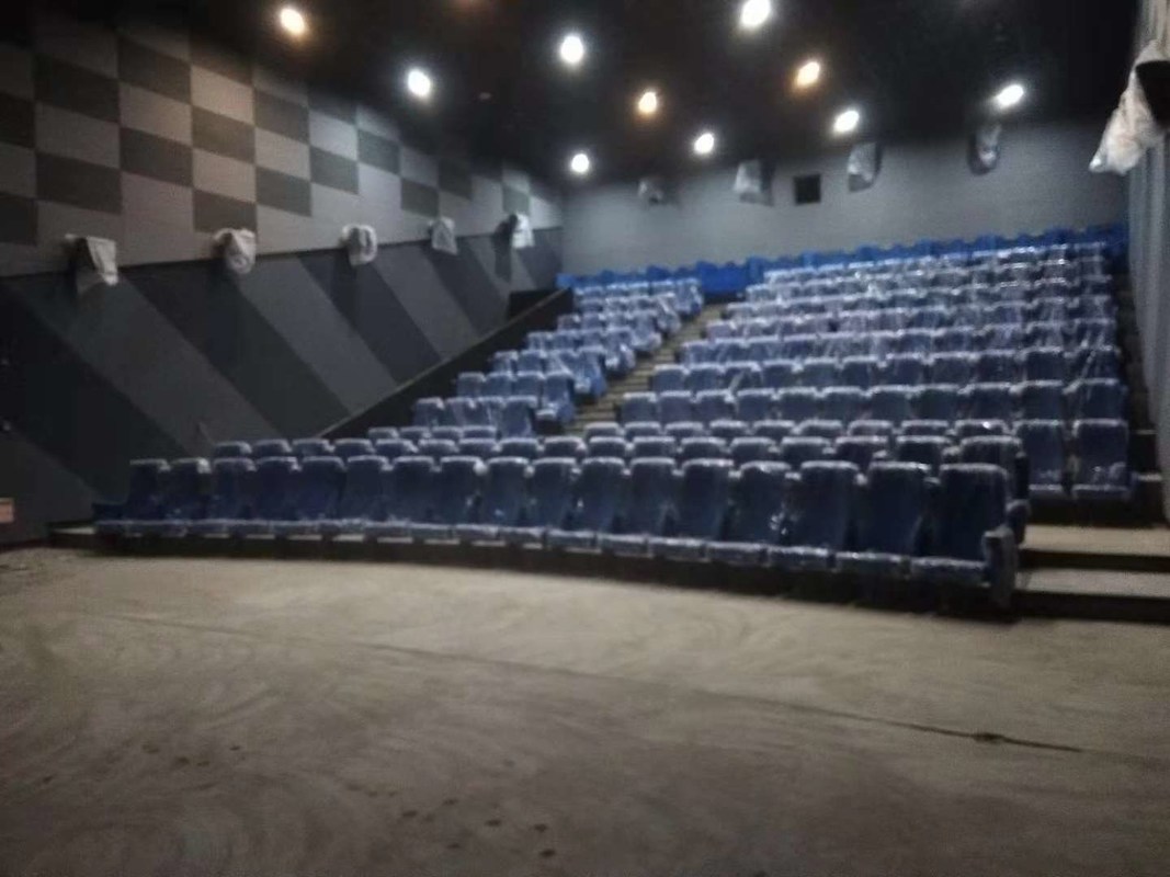 Salle de médias Salle de théâtre commercial Assises personnalisées Couleur design plié