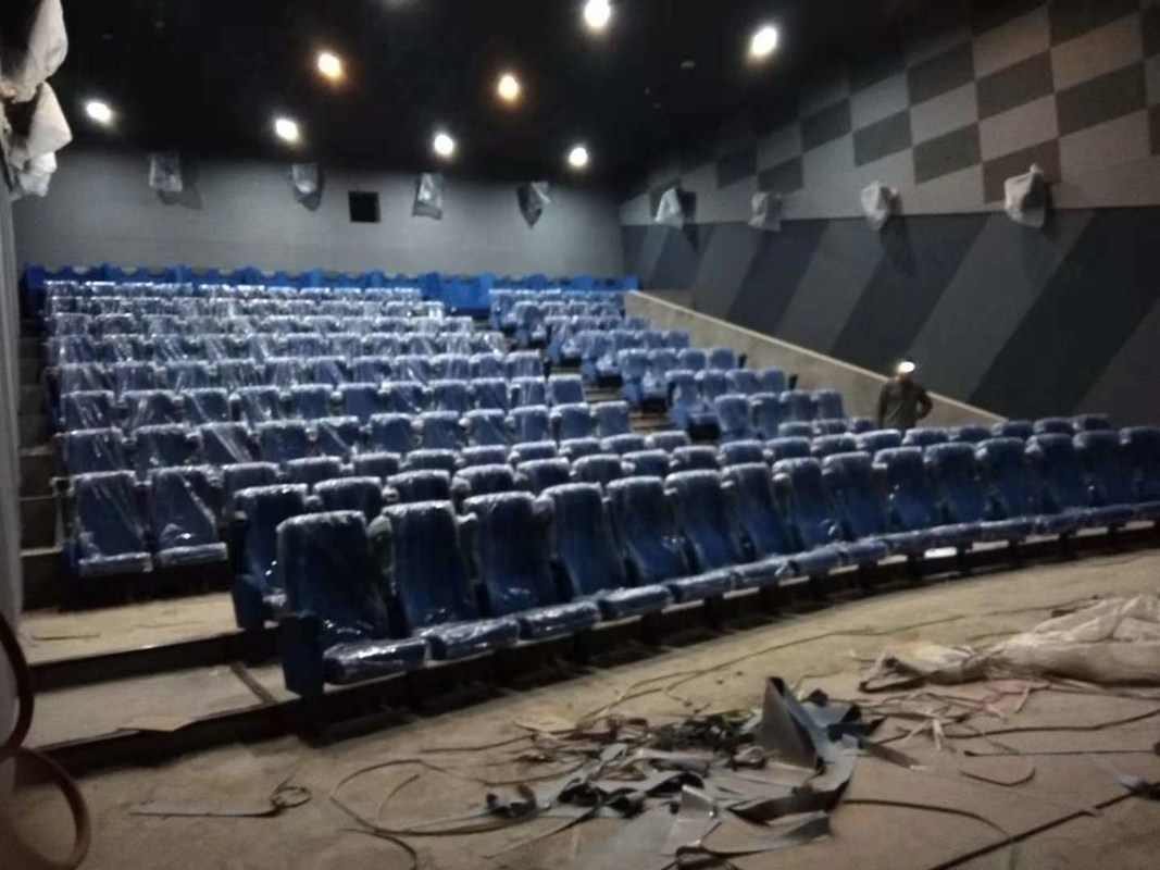 Salle de médias Salle de théâtre commercial Assises personnalisées Couleur design plié