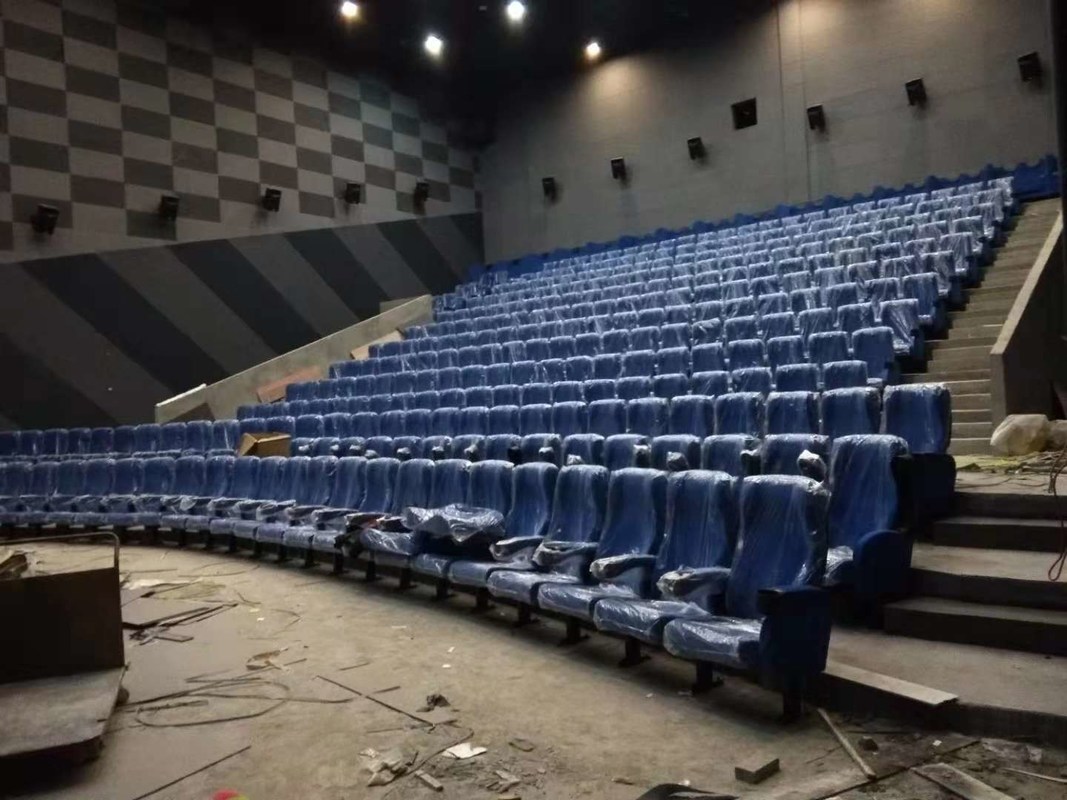 Salle de médias Salle de théâtre commercial Assises personnalisées Couleur design plié
