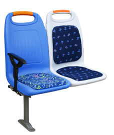 L'autobus en plastique urbain extérieur lisse pose le bâti d'une seule pièce fini avec la main Frip