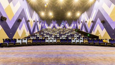 les chaises de salle de cinéma de profondeur de 490mm, chaises de Recliner de cinéma ralentissent de retour plient